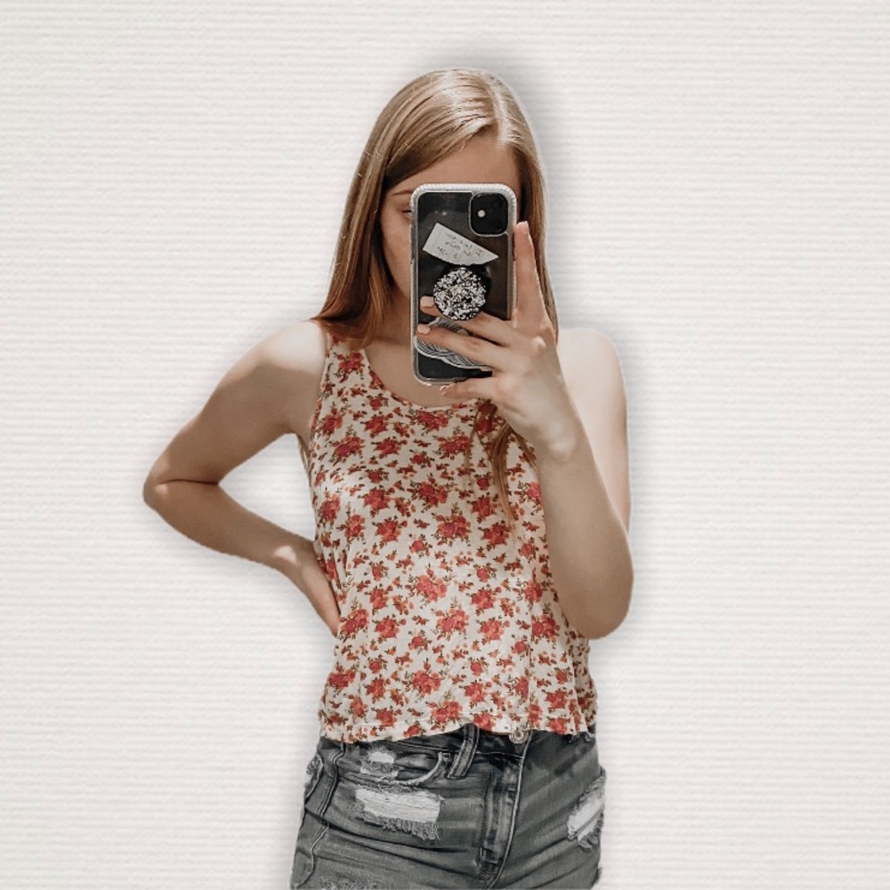 🌸3/$25: Floral Tank